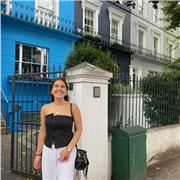 Profesora que imparte clases particulares a niños de primaria o primero de eso. Idiomas: euskera, inglés y castellano
